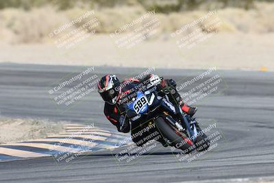 media/Dec-07-2025-CVMA (Sun) [[3e7d2de5dc]]/Race 7-Formula Lightweight Twins Shootout/